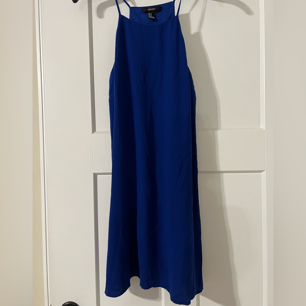 blue dress
